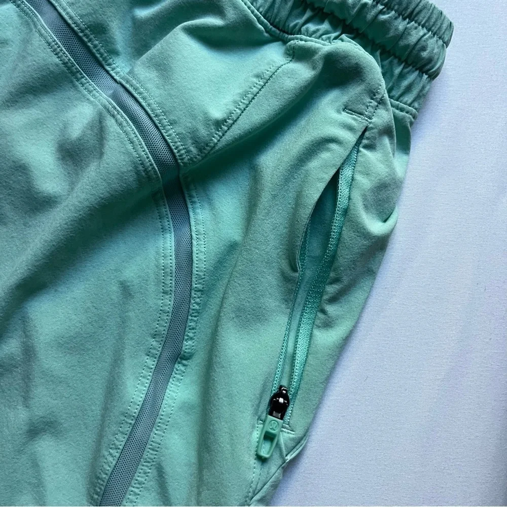 LULULEMON ATHLETICA green high‎ rise elastic waist athletic shorts